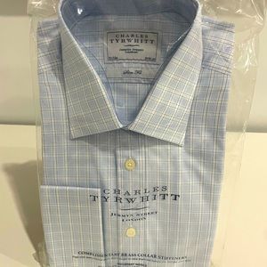 Charles Tyrwhitt men’s dress shirt. Brand new in package. Size 15.5/33 in